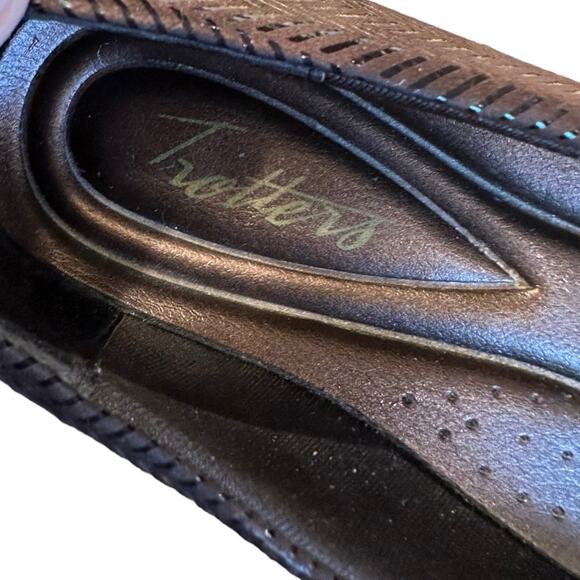 Trotters Brown Herringbone Suede Loafers Womens Size 8N Shoes - Picture 4 of 8